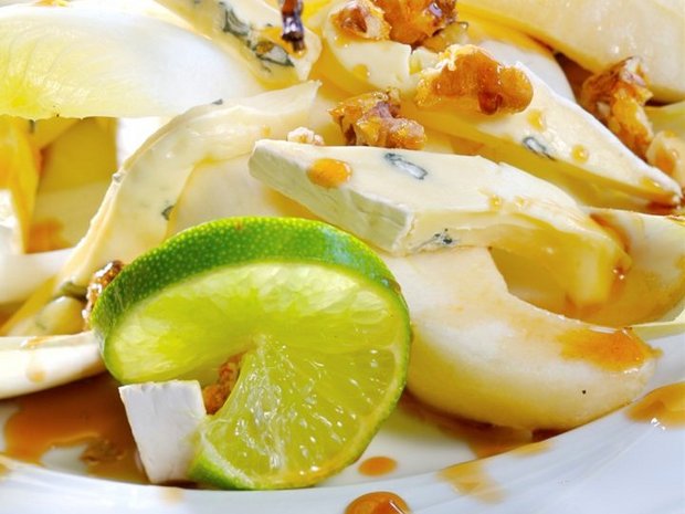 Салат из листьев цикория