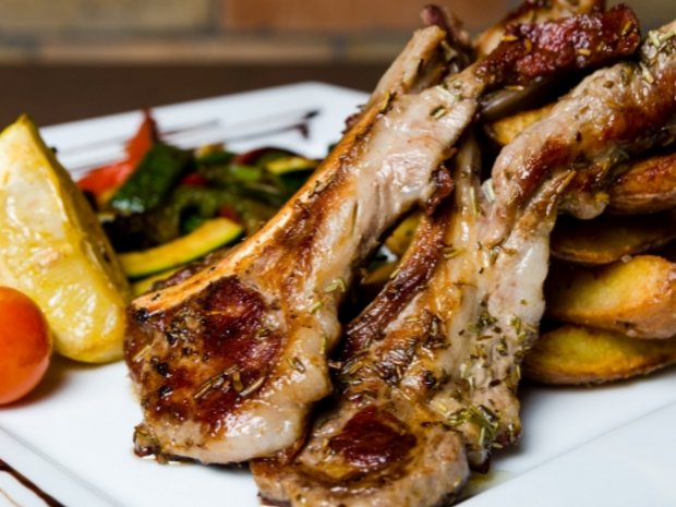 Отбивные из молодого барашка